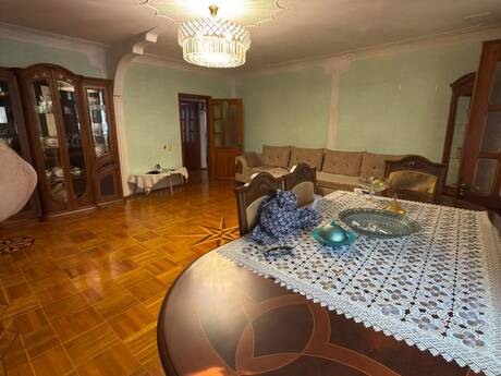 4-комнатная квартира, 130 м², Azadlıq Prospekti: 278 000 ₼ 2