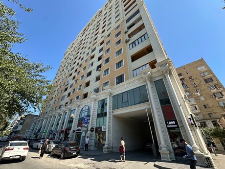 Elan №6462123 - Bakı, Elmlər Akademiyası m., 4 otaqlı, 160 m², 17/17 mərtəbə