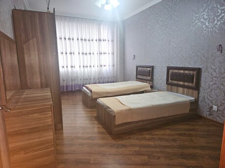 3-room apartment for rent, 125 m², Köhnə Günəşli: 790 ₼/mo 3