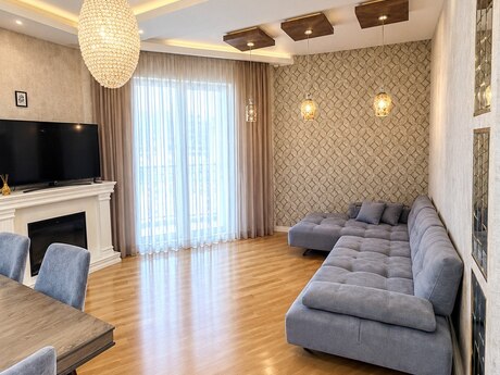 Kirayə 3 otaqlı mənzil, 105 m², Ağ şəhər: 1 700 ₼/ay 2