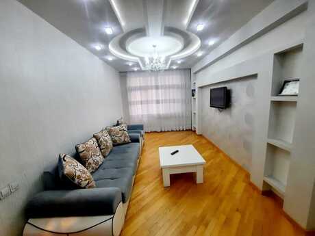 Kirayə 2 otaqlı mənzil, 70 m², 28 May: 1 000 ₼/ay 2