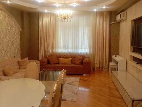 3 otaqlı mənzil, 155 m², Şah İsmayıl Xətai: 412 000 ₼ 3