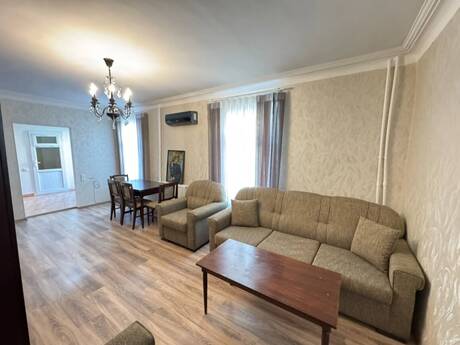 Kirayə 2 otaqlı mənzil, 50 m², İçəri Şəhər: 1 000 ₼/ay 5
