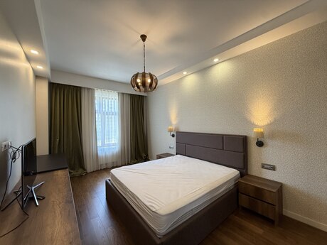4-room apartment for rent, 170 m², Ağ şəhər: 2 500 ₼/mo 5