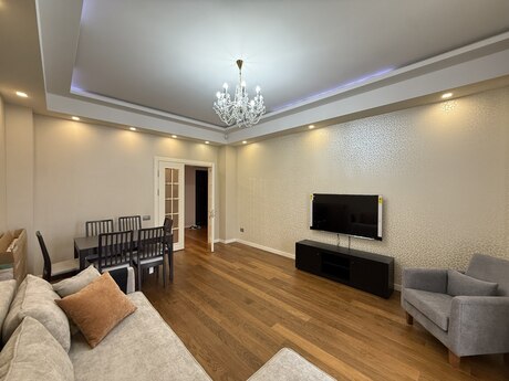4-room apartment for rent, 170 m², Ağ şəhər: 2 500 ₼/mo 3
