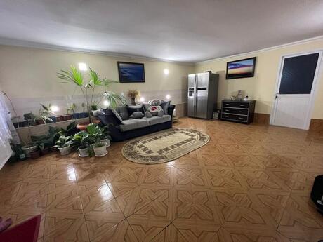 Elan №6462473 - Bakı, İnşaatçılar m., 7 otaqlı, 420 m², 3/3 mərtəbə