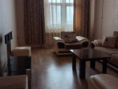 Kirayə 2 otaqlı mənzil, 100 m², İnşaatçılar: 600 ₼/ay 2