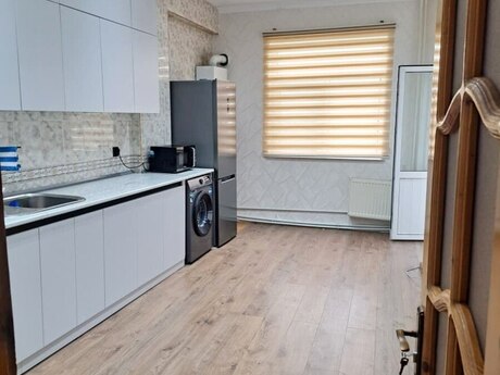 Kirayə 3 otaqlı mənzil, 105 m², İnşaatçılar: 1 100 ₼/ay 3