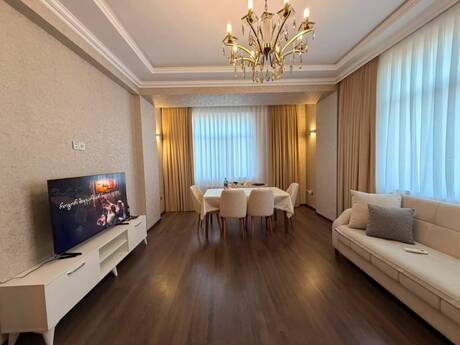 2-room apartment for rent, 85 m², Bakıxanov: 900 ₼/mo 2
