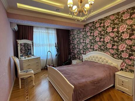 4-комнатная квартира, 156 м², Həzi Aslanov: 340 000 ₼ 4
