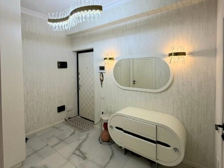 3 otaqlı mənzil, 70 m², 28 May: 305 000 ₼ 2