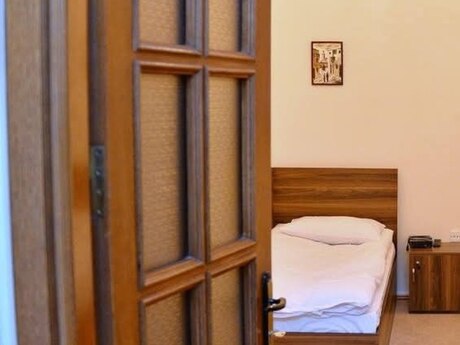 2 rooms · 100 m² · floor 1/2, İçəri Şəhər
