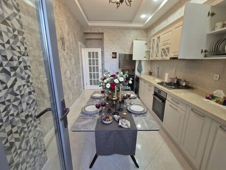 Elan №6462735 - Bakı, Gənclik m., 2 otaqlı, 96 m², 7/18 mərtəbə