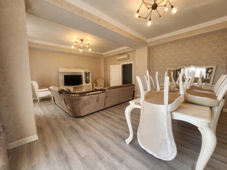 Kirayə 5 otaqlı mənzil, 200 m², Ağ şəhər: 2 700 ₼/ay 2