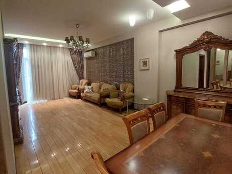 3 otaqlı mənzil, 145 m², 28 May: 450 000 ₼ 3
