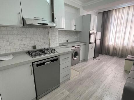Kirayə 2 otaqlı mənzil, 80 m², 28 May: 1 200 ₼/ay 2