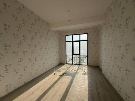 3 otaqlı mənzil, 150 m², 28 May: 430 000 ₼ 2
