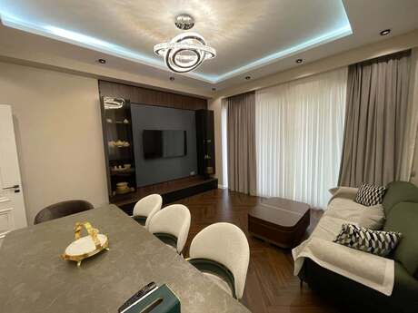 Kirayə 3 otaqlı mənzil, 125 m², Ağ şəhər: 2 500 ₼/ay 5