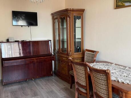 2-room apartment for rent, 60 m², 8-ci mikrorayon: 700 ₼/mo 3