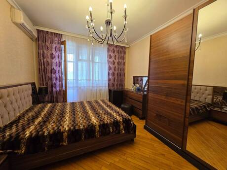 Elan №6463271 - Bakı, İnşaatçılar m., 3 otaqlı, 100 m², 4/5 mərtəbə