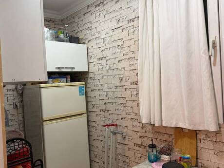Аренда: 1-комнатная квартира, 40 м², Elmlər Akademiyası: 550 ₼/мес 4
