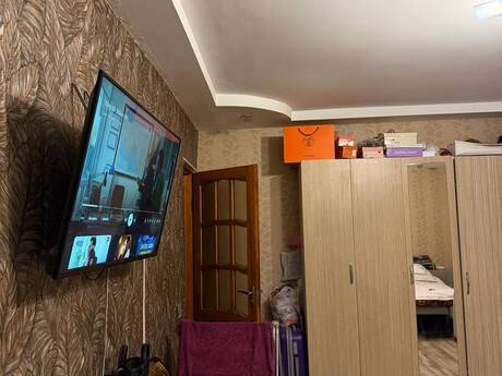 Аренда: 1-комнатная квартира, 40 м², Elmlər Akademiyası: 550 ₼/мес 2