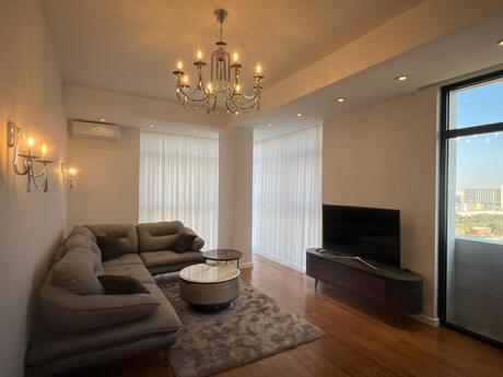 Elan №6463323 - Bakı, Gənclik m., 2 otaqlı, 82 m², 6/15 mərtəbə