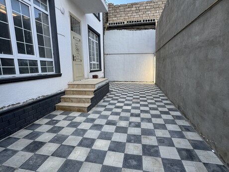 4 otaqlı həyət evi, 130 m², Binə: 129 000 ₼ 2