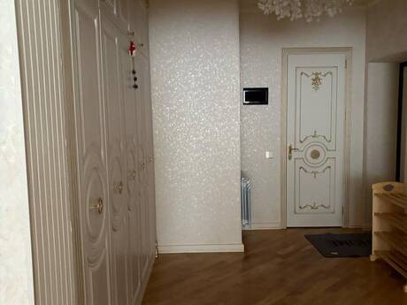 Kirayə 3 otaqlı mənzil, 120 m², İnşaatçılar: 1 499 ₼/ay 4