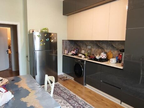 4 otaqlı mənzil, 130 m², 8 Noyabr: 339 000 ₼ 4