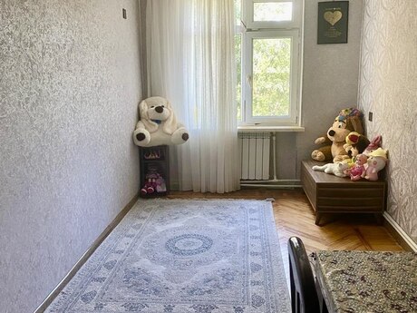 Elan №6463393 - Bakı, Xalqlar Dostluğu m., 4 otaqlı, 75 m², 3/5 mərtəbə