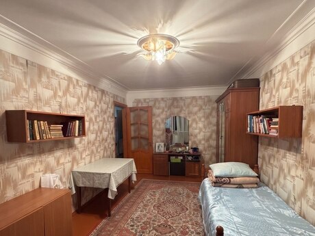 Elan №6463417 - Bakı, Xalqlar Dostluğu m., 3 otaqlı, 70 m², 3/5 mərtəbə