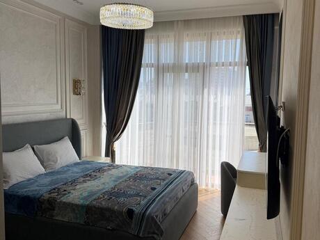 Аренда: 4-комнатная квартира, 170 м², İzmir Residence: 4 000 ₼/мес 3