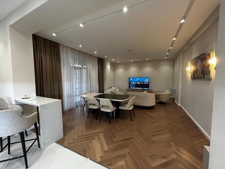 Elan №6463511 - Bakı, Yasamal r., 3 otaqlı, 180 m², 4/20 mərtəbə