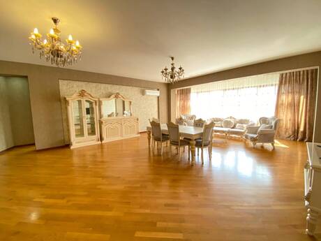 Kirayə 3 otaqlı mənzil, 200 m², Şah İsmayıl Xətai: 1 300 ₼/ay 4