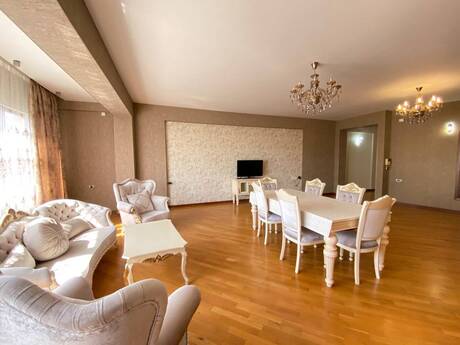 Kirayə 3 otaqlı mənzil, 200 m², Şah İsmayıl Xətai: 1 300 ₼/ay 2
