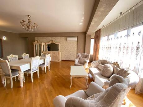 Kirayə 3 otaqlı mənzil, 200 m², Şah İsmayıl Xətai: 1 300 ₼/ay 3