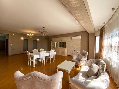 3 rooms · 200 m² · floor 4/20, Şah İsmayıl Xətai