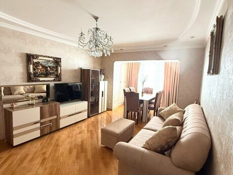 Elan №6463499 - Bakı, 28 May m., 3 otaqlı, 90 m², 4/6 mərtəbə