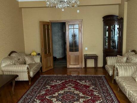 3 otaqlı mənzil, 130 m², Memar Əcəmi: 290 000 ₼ 2