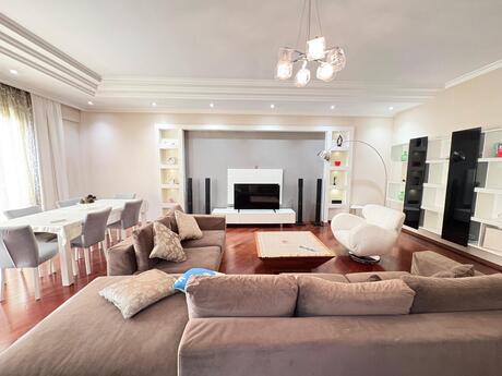 Kirayə 3 otaqlı mənzil, 130 m², 28 May: 1 499 ₼/ay 2