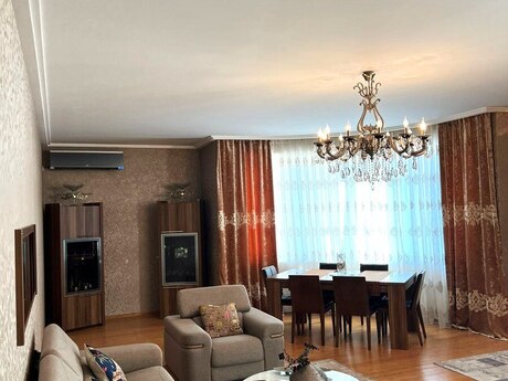 4 rooms · 211 m² · floor 13/20, 28 May