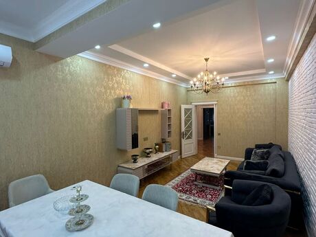 3 otaqlı mənzil, 135 m², Badamdar: 350 000 ₼ 2