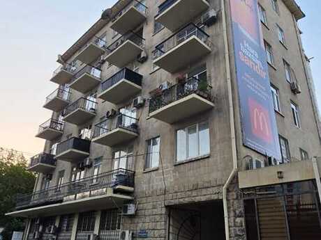 Elan №6463782 - Bakı, Nizami m., 1 otaqlı, 35 m², 2/5 mərtəbə