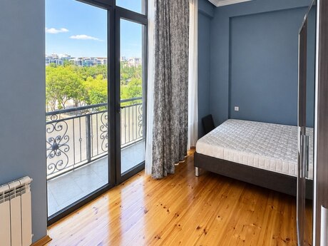 3 otaqlı mənzil, 95 m², 28 May: 310 000 ₼ 2