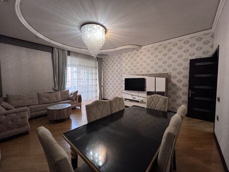 Kirayə 4 otaqlı mənzil, 170 m², Nəriman Nərimanov: 1 300 ₼/ay 2