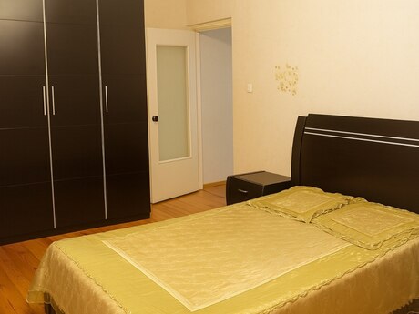 5-room apartment for rent, 120 m², 20 Yanvar: 799 ₼/mo 2