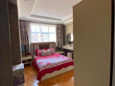 Elan №6463843 - Bakı, Neftçilər m., 3 otaqlı, 80 m², 11/13 mərtəbə