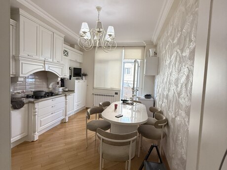 Elan №6463849 - Bakı, Şah İsmayıl Xətai m., 3 otaqlı, 160 m², 3/17 mərtəbə