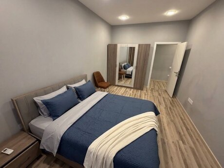 Kirayə 3 otaqlı mənzil, 100 m², Gənclik: 1 200 ₼/ay 2